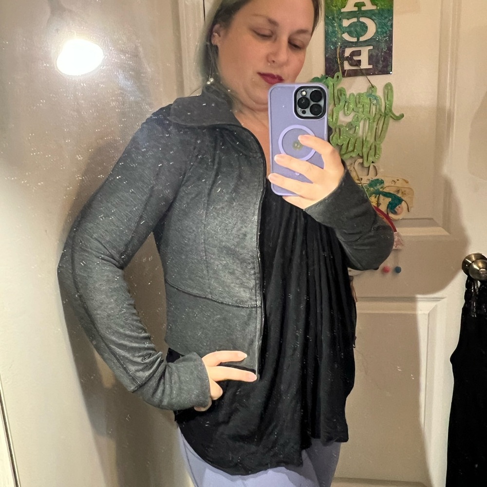 JERSEY KNIT 3/4 CROPPED JACKET TOO CUTE CHAMPION M GRAY BLACK EUC WORKOUT TOP